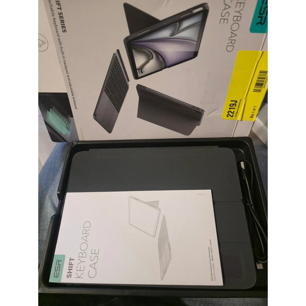 ESR Shift Keyboard Case Dark Grey iPad Air 11